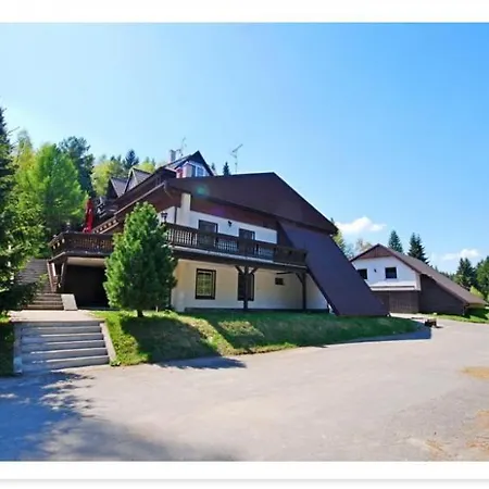 Hotel Trimurti Sacha Retreat Center 3*