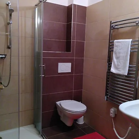Hotel Trimurti Sacha Retreat Center 3*