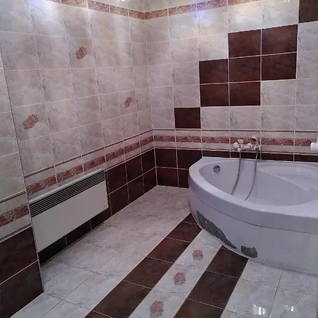 Hotel Trimurti Sacha Retreat Center 3*